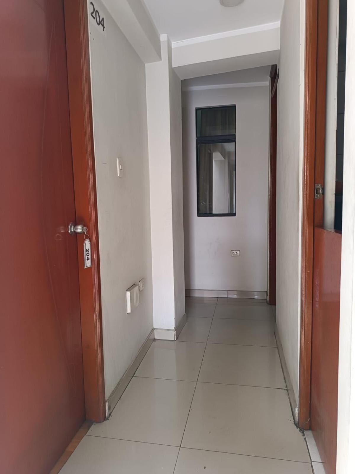 Hostal Yuraq Wasi 596 阿亚库乔 外观 照片