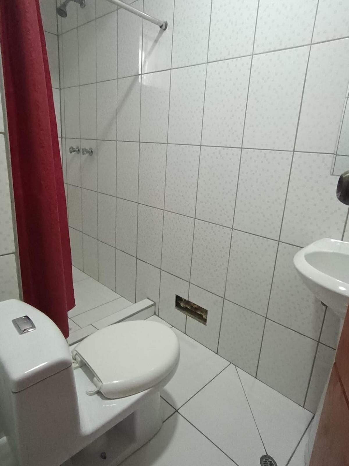 Hostal Yuraq Wasi 596 阿亚库乔 外观 照片