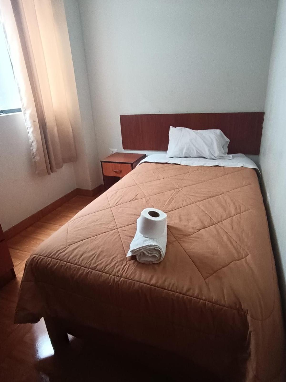Hostal Yuraq Wasi 596 阿亚库乔 外观 照片